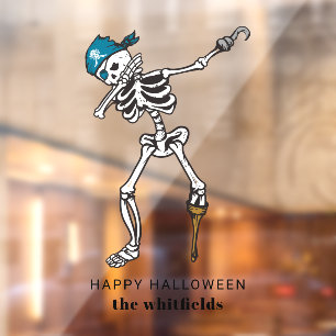 Fröhliches Halloween Skelett Pirat Dabbing Familie Fensteraufkleber
