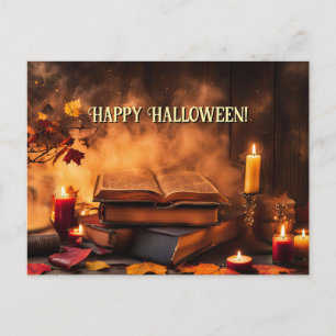 Fröhliches Halloween-Zauberbücher und Kerzen Mysti Feiertagspostkarte