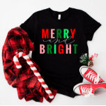 Fröhliches und helles Niedliches Weihnachtsfest Sh T-Shirt<br><div class="desc">Jeden Tag fügen wir neue Designs hinzu!</div>