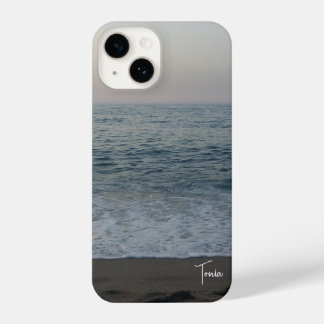 front calm beach with typographical personalized n iPhone 14 hülle