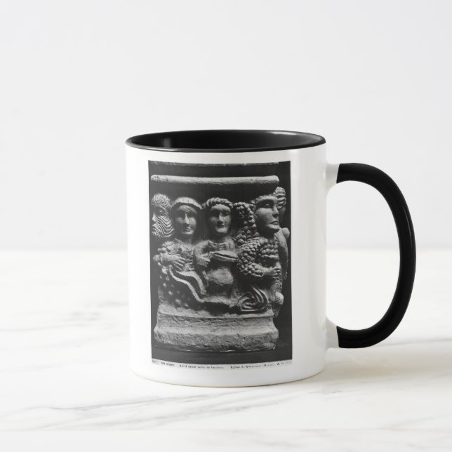 Front eines Altars benutzt als darstellender Tasse (Rechts)