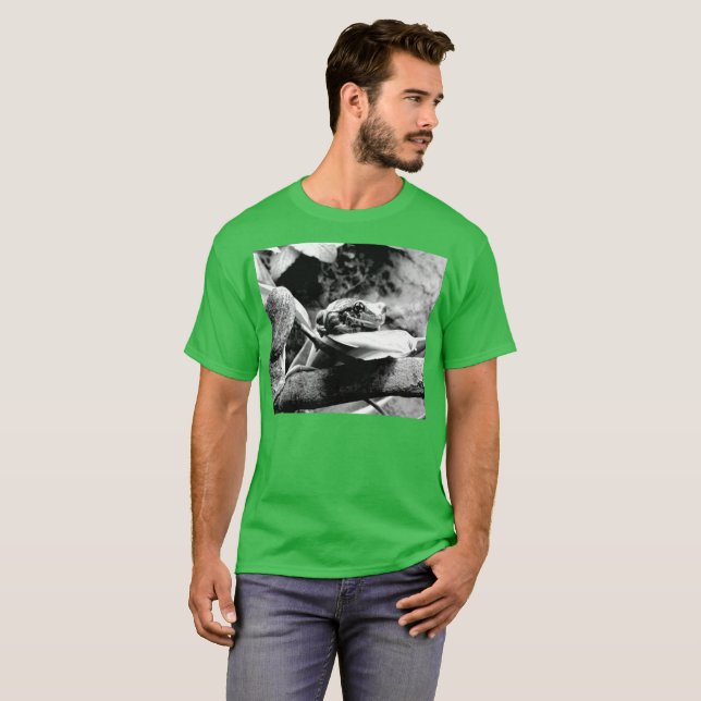 Frosch auf Leaf B+W T-Shirt (Vorne ganz)