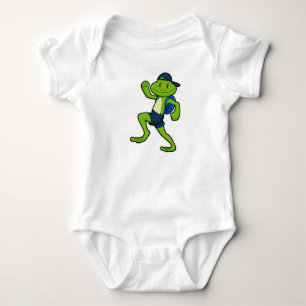 Frosch beim Laufen mit Rucksack und Hut Baby Strampler