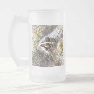Frosch, in Wasserblasen und Froschlacht getaucht Mattglas Bierglas