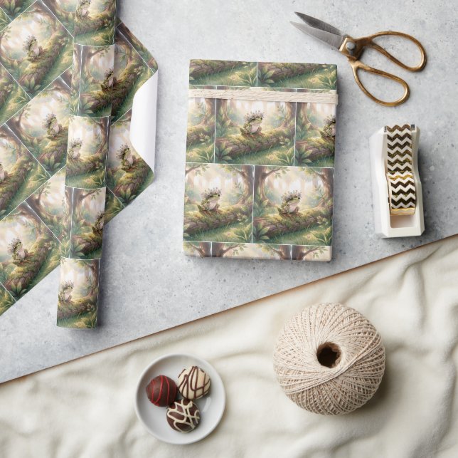 Frosch mit floraler Krone im Wald Geschenkpapier (Kunsthandwerk)