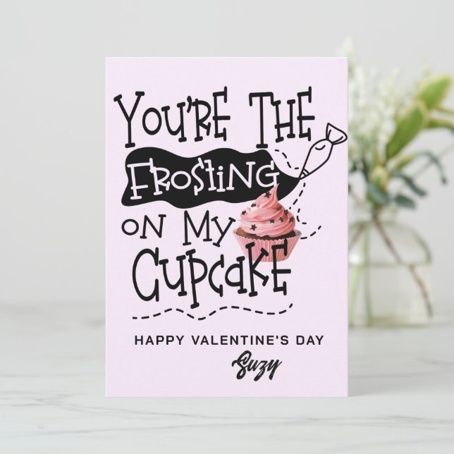 Frosting on My Cupcake Valentine Card Einladung (Stehend Vorderseite)