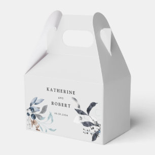 Frosty Blue Winter Floral Monogram Wedding Geschenkschachtel