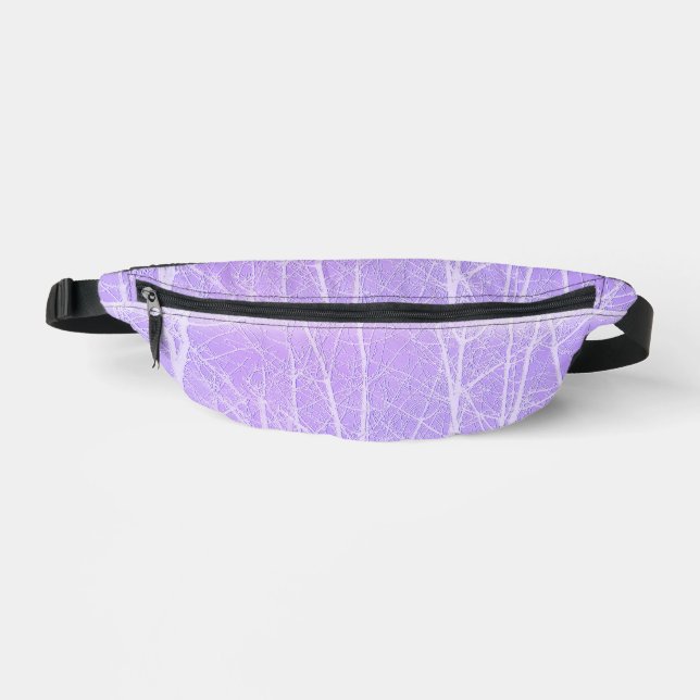 Frosty Misty Trees in Lilac Lavender Bauchtasche (Vorderseite)
