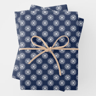 Frosty Snowflake Design auf der Mitternacht Blue S Geschenkpapier Set