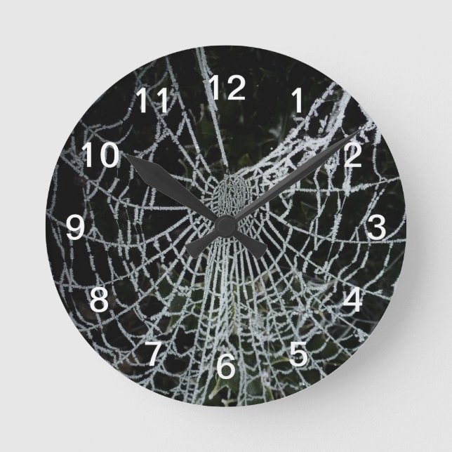 Frozen Cobweb Clock Runde Wanduhr (Vorderseite)