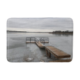 Frozen Lake Dock Badematte