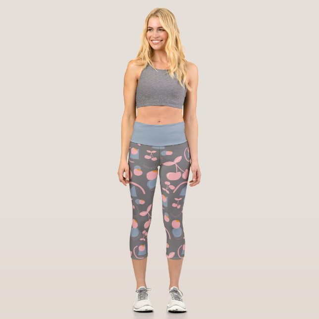 Fruchtrosa und grau mit Kirschmuster Capri Leggings (Vorderseite)
