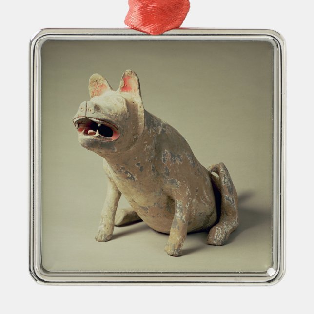Frühe chinesische Tonwaren Sitzhund, Grab Silbernes Ornament (Vorne)