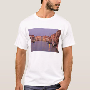 frühen Morgen Grand Canal Tour, Venedig, Italien T-Shirt