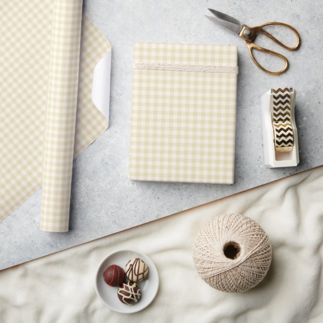 Frühherbst Klassisches Gingham | Goldenes Weizen  Geschenkpapier (Kunsthandwerk)