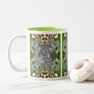Frühjahrsblüten Rahmen hinzufügen Ihr Foto Zweifarbige Tasse