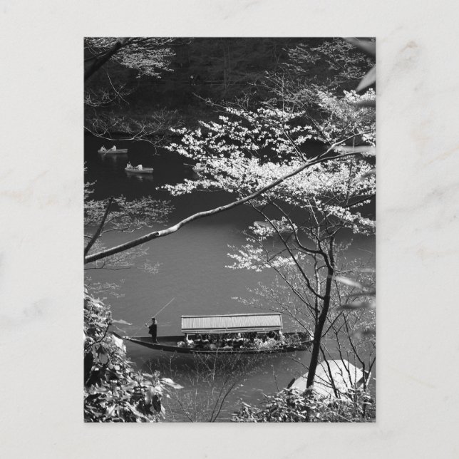 Frühjahrsboot in Arashiyama Postkarte (Vorderseite)