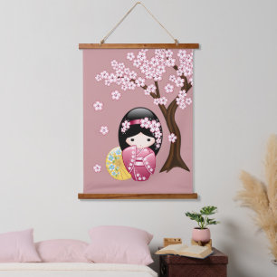 Frühlings-Kokeshi-Puppe - Süße japanische Geisha R Wandteppich Mit Holzrahmen