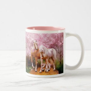 Frühlings-Liebe-Tasse Zweifarbige Tasse