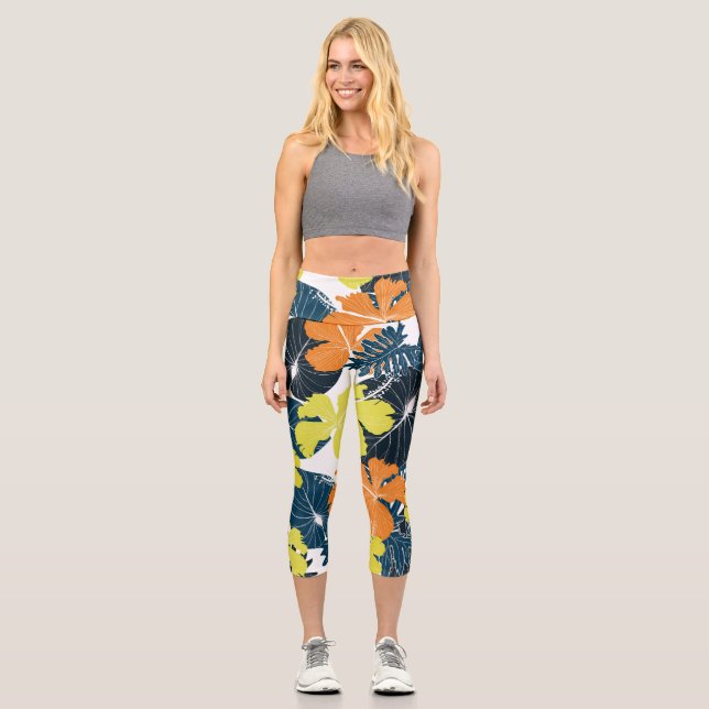 Frühlingsblume: Vintage Blütentextur Capri Leggings (Vorderseite)