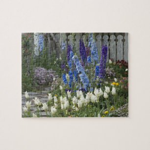 Frühlingsblumen entlang eines Gartenwegs, Georgia Puzzle