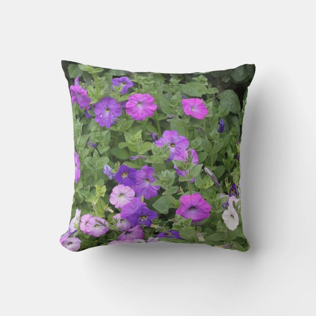 Frühlingsblumen Lila Petunia Blume Floral 2021 Kissen (Vorderseite)