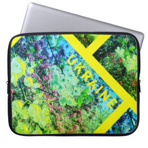 Frühlingsblüte und ukrainische Farben Laptopschutzhülle