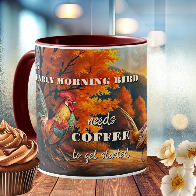 Frühmorgendliche Vogelroster Kunst Kaffeetasse (Mug featuring a painting of an autumn landscape with a rooster and a pheasant. Early morning coffee.)
