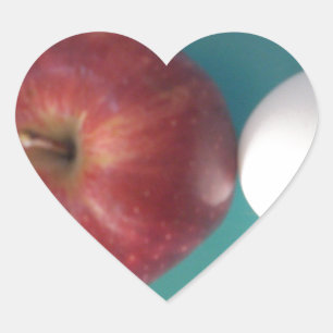 Frühstücksfreunde: Zwei Eier und ein Apfel-Stillle Herz-Aufkleber