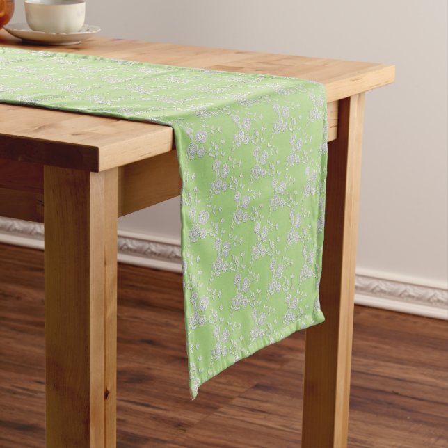 FS-Style 1-SPRING GREEN-WHITE-TABLE-RUNNER 14x72in Kurzer Tischläufer (Beispiel)