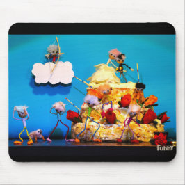 Fubby bruiloft met cupido die voor liefde zorgt. mousepad