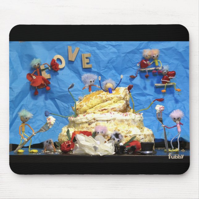 Fubby feest met taart en bruidspaar. mousepad (Vorne)