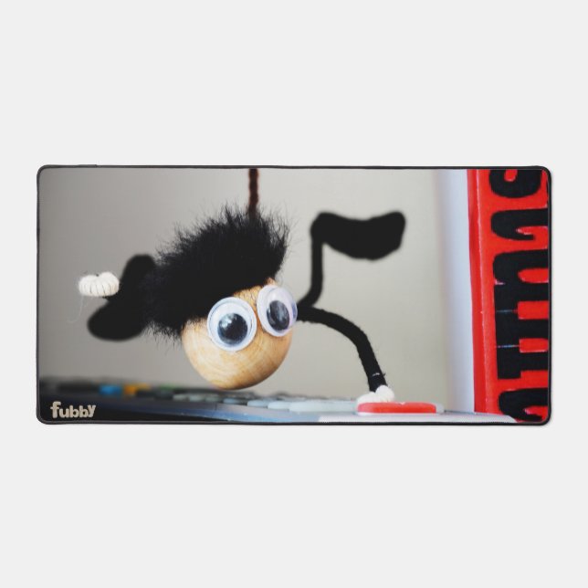 Fubby hangend als de scene van Tom Cruise. Schreibtischunterlage (Vorderseite)