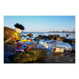 Fubby met flessenpost aan de kust. poster