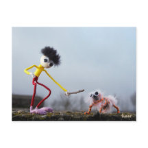 Fubby speelt buiten met dier.