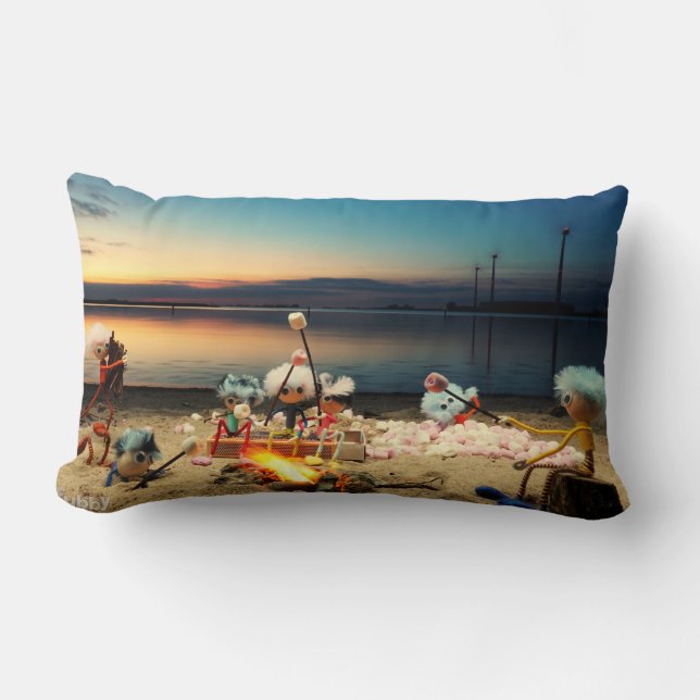 Fubby's bij kampvuur met marchmello's. lendenkissen (Vorderseite)