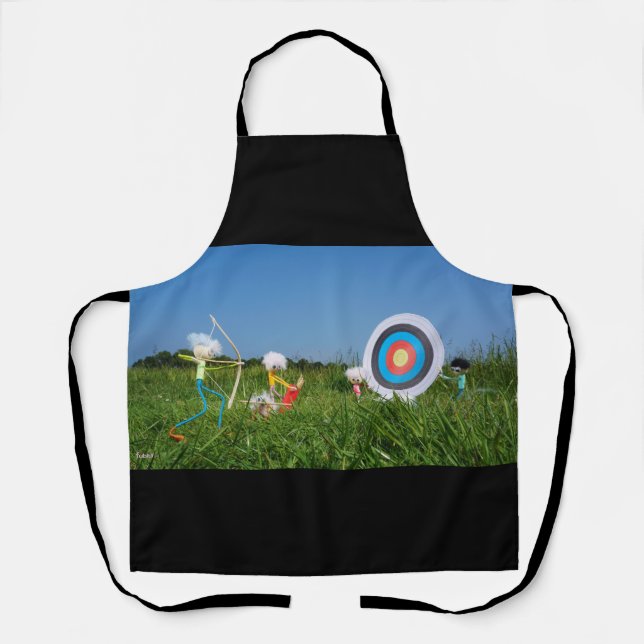 Fubby's die aan het boog schieten zijn in het gras schürze (Vorderseite)