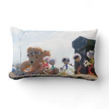 Fubby's die madeliefjes naar een Beer brengen.