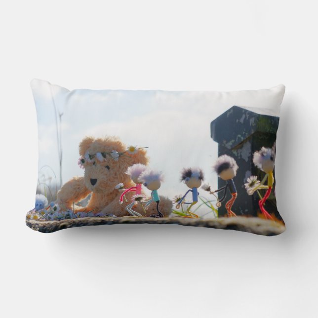 Fubby's die madeliefjes naar een Beer brengen. Lendenkissen (Vorderseite)