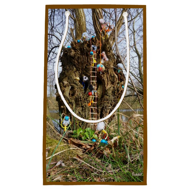 Fubby's die Paas eieren verzamelen. Kleine Geschenktüte (Vorderseite)