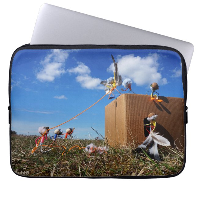 Fubby's die spelen met veren en vliegen. laptopschutzhülle (Vorderseite)