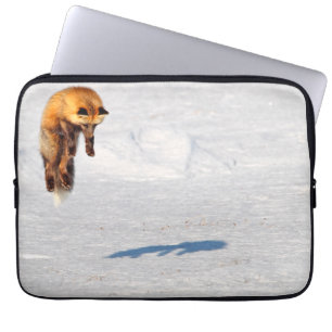 Fuchs springt Yukon, Kanada Laptopschutzhülle