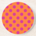 Fuchsia-Polka-Punkte auf Orange Getränkeuntersetzer<br><div class="desc">Fuchsia-Polka-Punkte auf Orange</div>