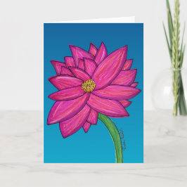 Fuchsia-rosa Blume mit blauem Hintergrund Karte