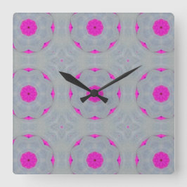 "Fuchsia Whisper" Wall Clock Quadratische Wanduhr