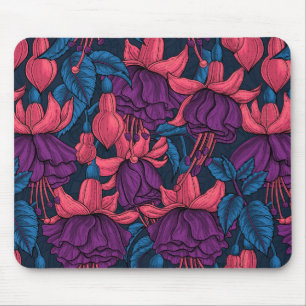 Fuchsie in Blau und Violett Mousepad