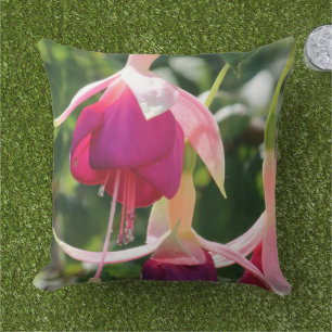 Fuchsienblüte Kissen