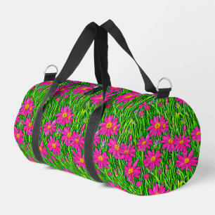 Fuchsienrosa Wildblumen in einem Feld Duffle Bag