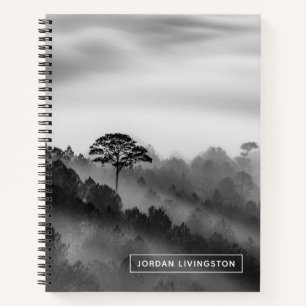Füge Deinen Namen hinzu Der große Baum im Pinien Notizbuch
