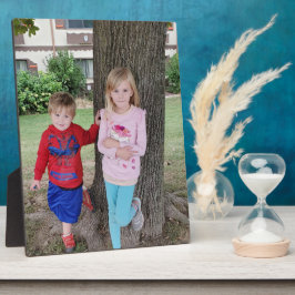 Fügen Sie dazu das Bild Ihres Lieblings-Kids hinzu Fotoplatte